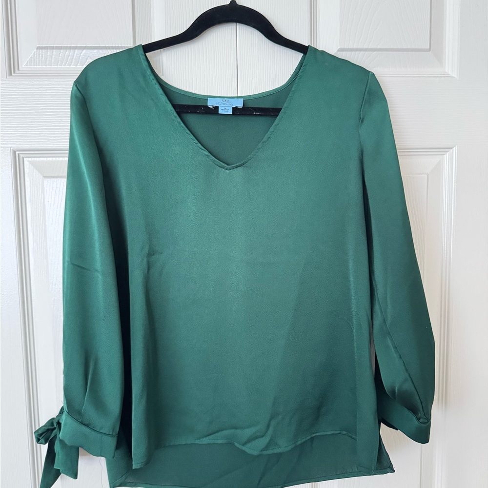 CeCe V-Neck Green Blouse